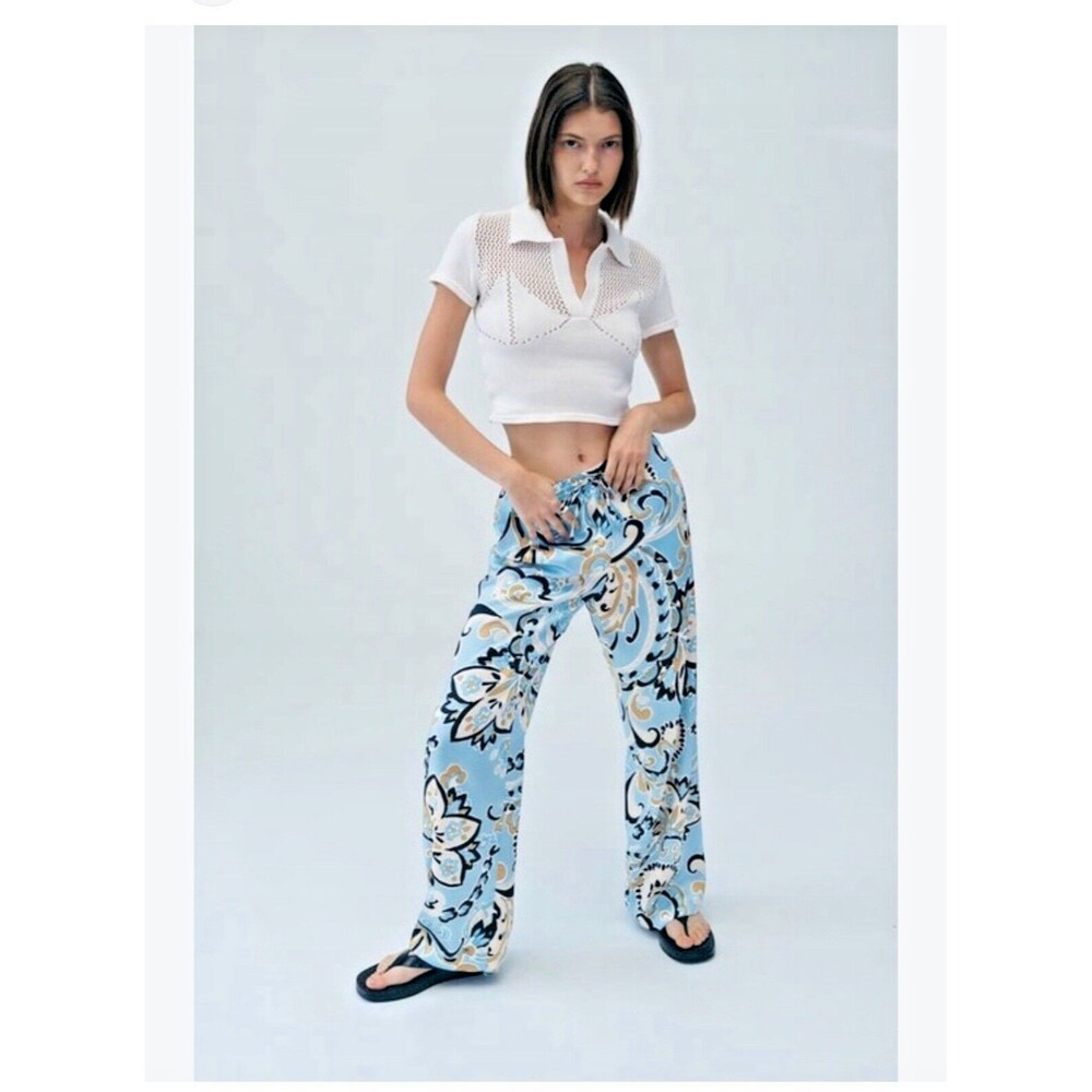 Zara Women's Size Medium Blue Floral Paisley Print Pants - NWT